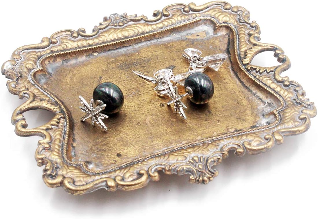 A Glamorous Guide to Jewelry Stands: Organize with Style